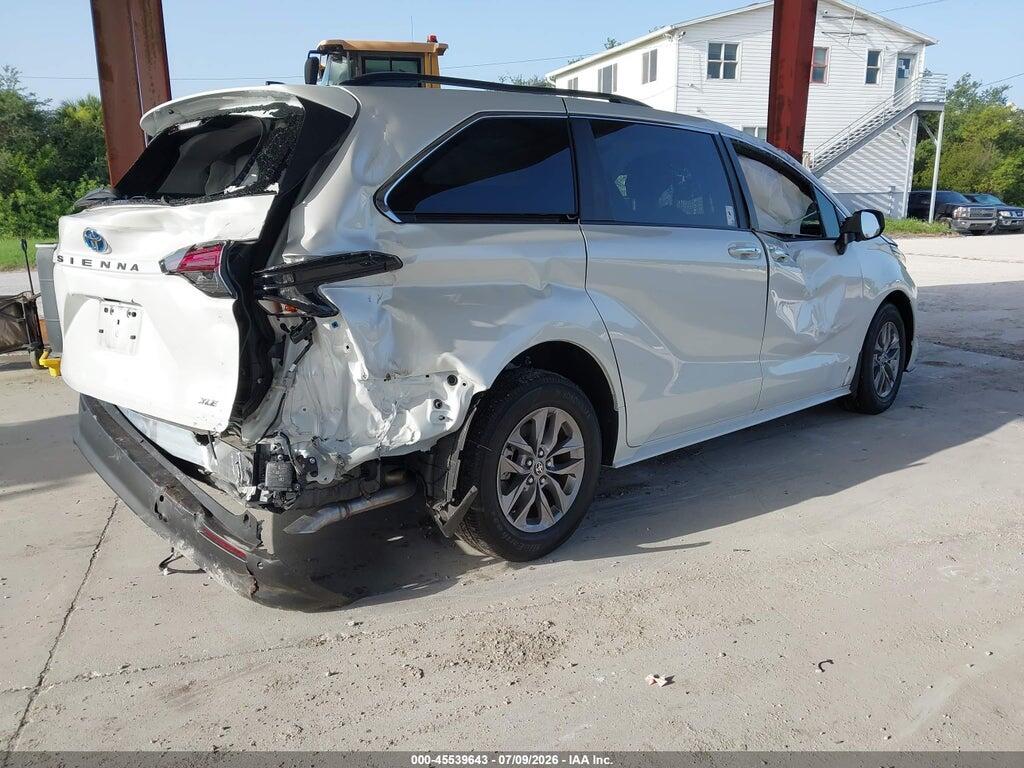 5TDYRKEC3SS267480 2025 TOYOTA SIENNA photo no. 4