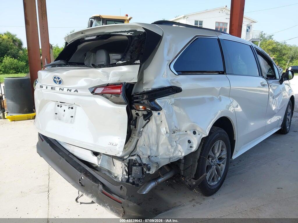 5TDYRKEC3SS267480 2025 TOYOTA SIENNA photo no. 6