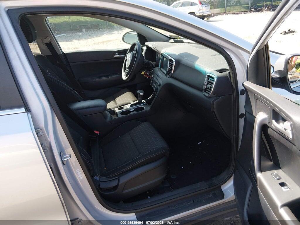 KNDPMCAC8K7501354 2019 KIA SPORTAGE photo no. 5
