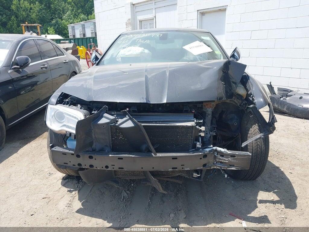 2C3CCAKG6GH190983 2016 CHRYSLER 300C photo no. 12