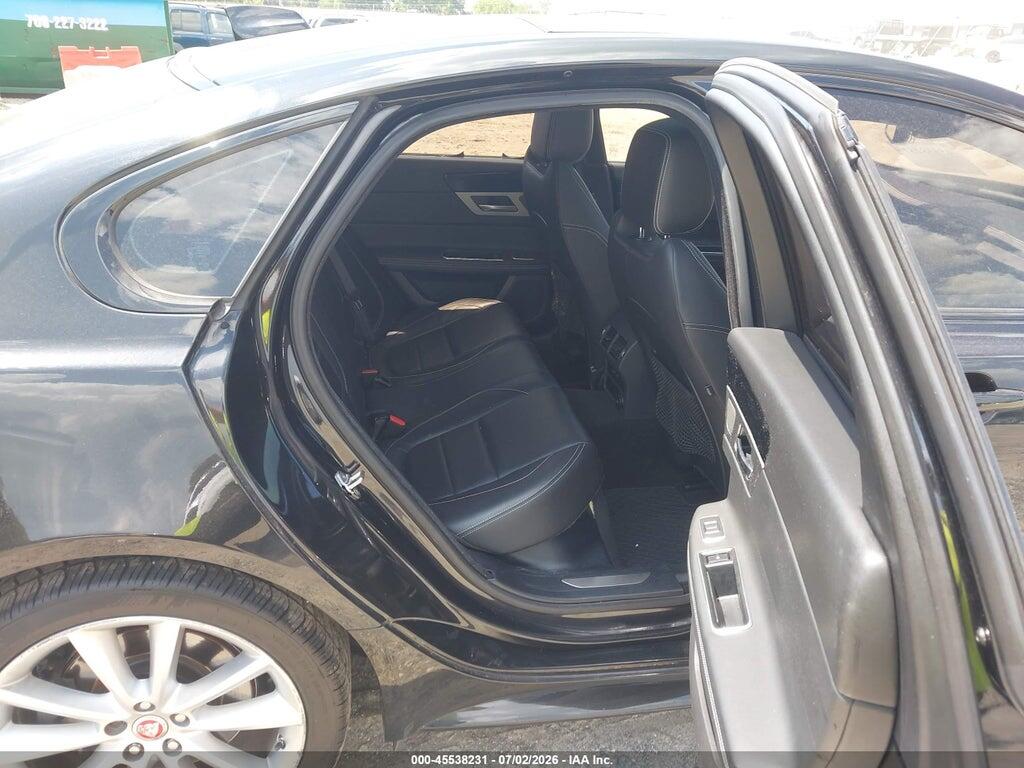 SAJBF4BV7GCY24742 2016 JAGUAR XF photo no. 8