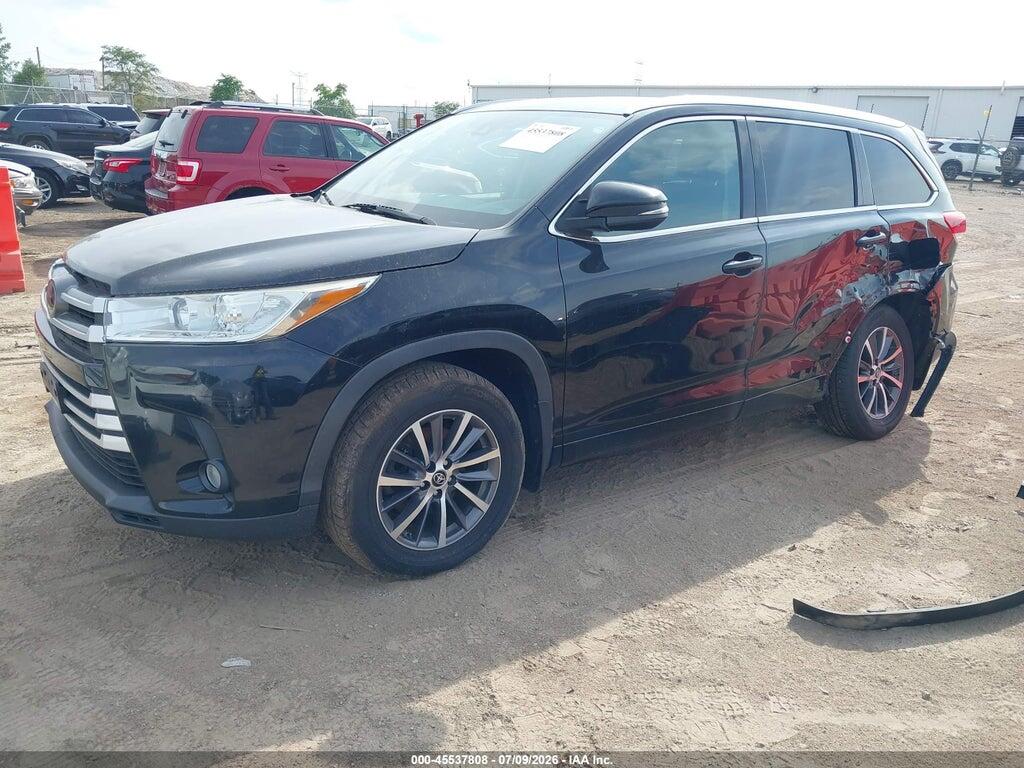 5TDJZRFH0JS546730 2018 TOYOTA HIGHLANDER photo no. 2