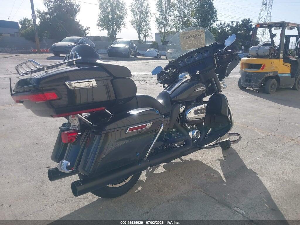 1HD1FCC31KB676151 2019 HARLEY-DAVIDSON FLHTCU photo no. 11