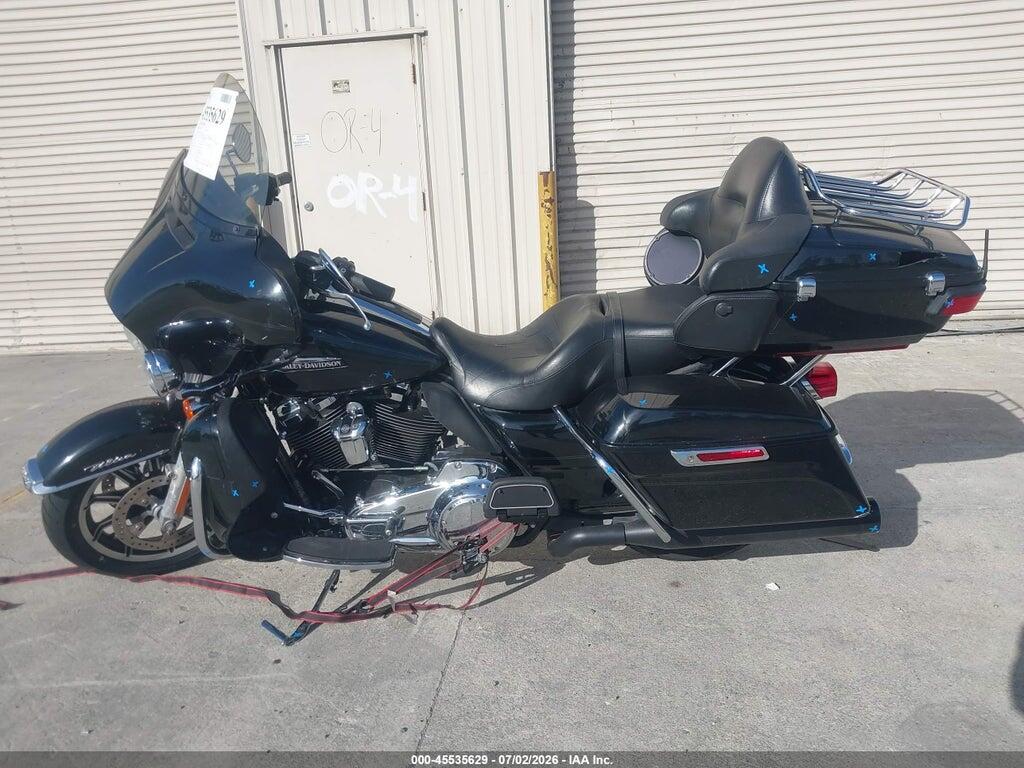 1HD1FCC31KB676151 2019 HARLEY-DAVIDSON FLHTCU photo no. 12