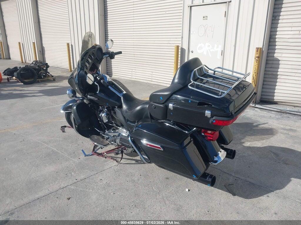 1HD1FCC31KB676151 2019 HARLEY-DAVIDSON FLHTCU photo no. 3
