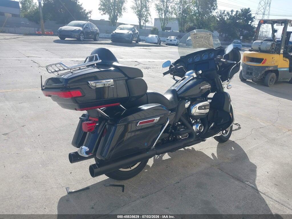 1HD1FCC31KB676151 2019 HARLEY-DAVIDSON FLHTCU photo no. 4