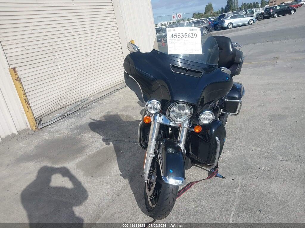 1HD1FCC31KB676151 2019 HARLEY-DAVIDSON FLHTCU photo no. 5