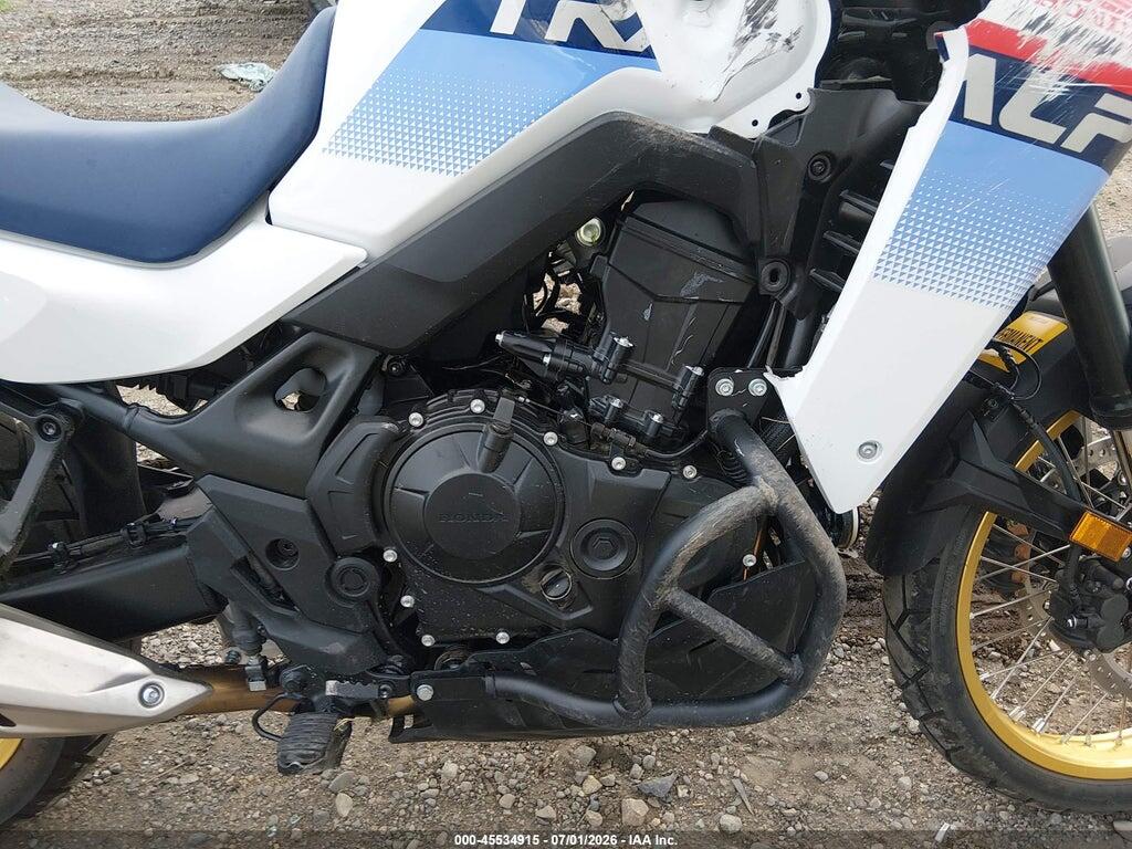 JH2RD1717SK000298 2025 HONDA XL750 photo no. 8
