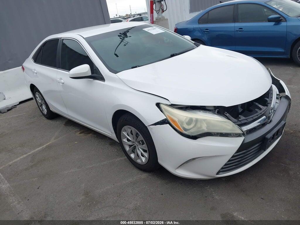 4T1BF1FK1GU157606 2016 TOYOTA CAMRY photo no. 1