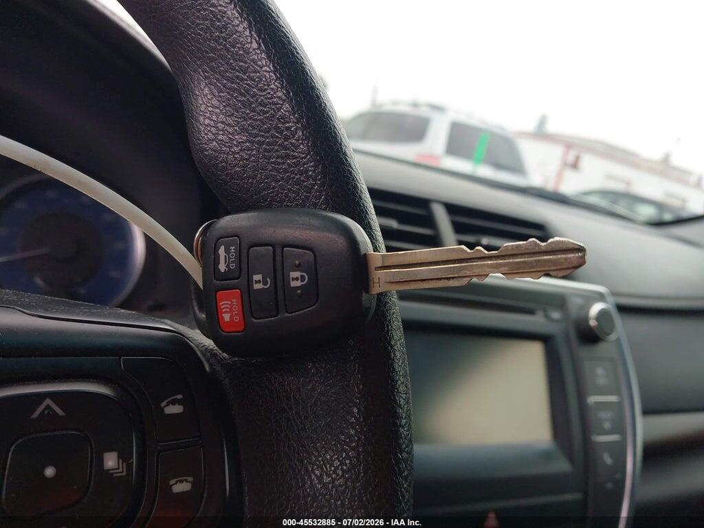 4T1BF1FK1GU157606 2016 TOYOTA CAMRY photo no. 11