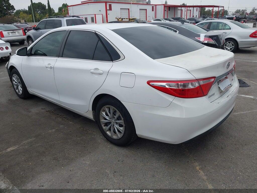 4T1BF1FK1GU157606 2016 TOYOTA CAMRY photo no. 3