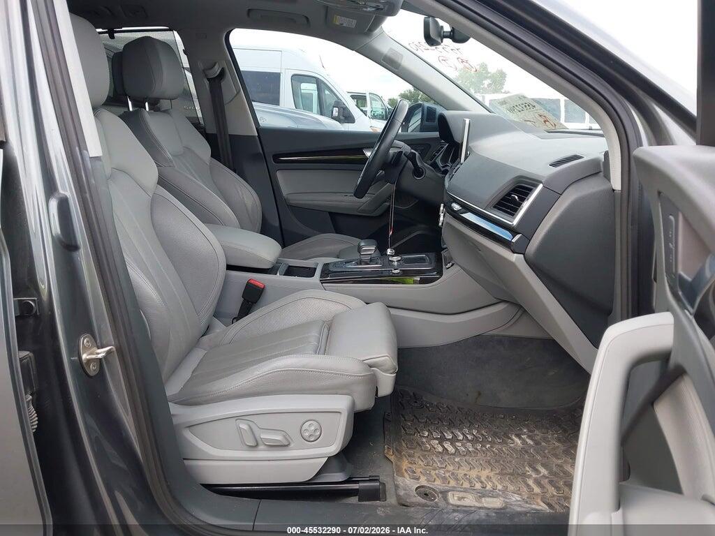WA1BNAFY7K2107853 2019 AUDI Q5 photo no. 5