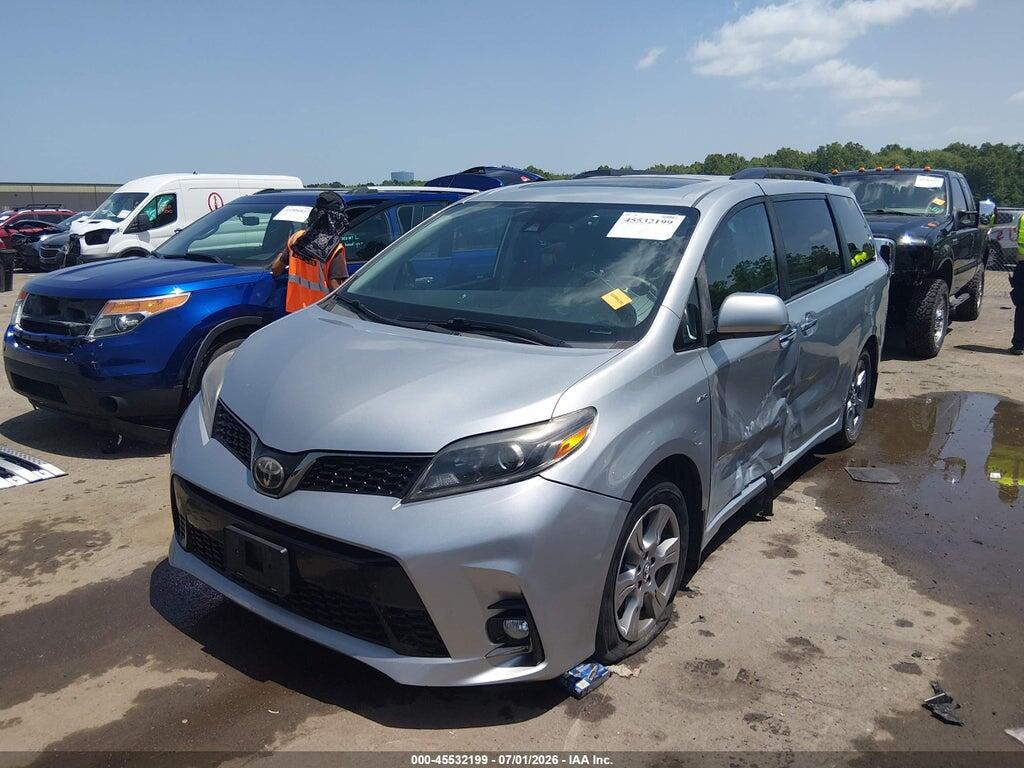 5TDEZ3DC8KS212033 2019 TOYOTA SIENNA photo no. 2