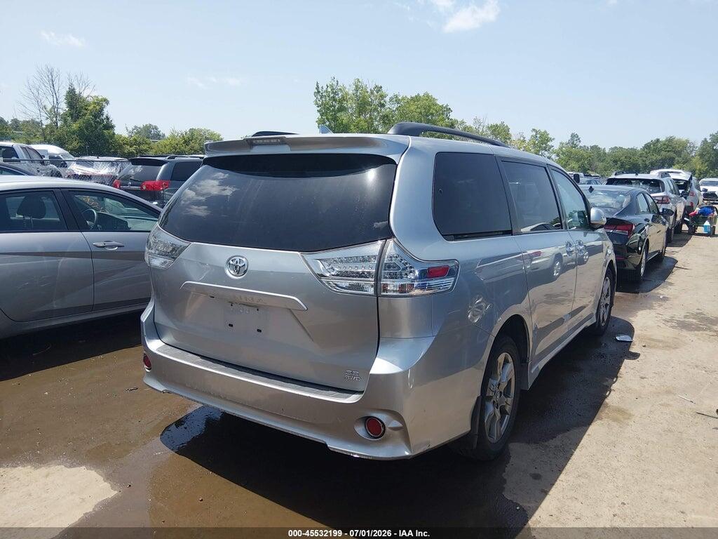 5TDEZ3DC8KS212033 2019 TOYOTA SIENNA photo no. 4