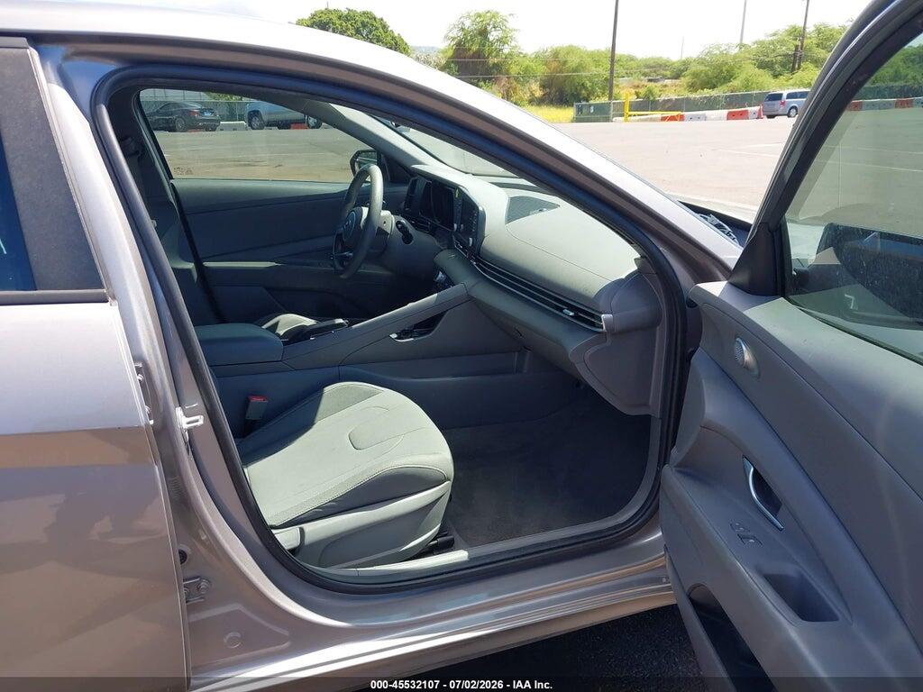 KMHLM4AGXPU532889 2023 HYUNDAI ELANTRA photo no. 5