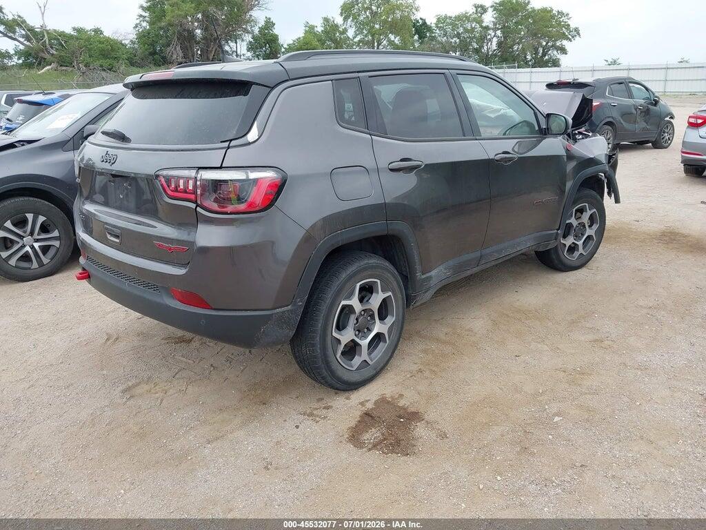 3C4NJDDB7NT155399 2022 JEEP COMPASS photo no. 4