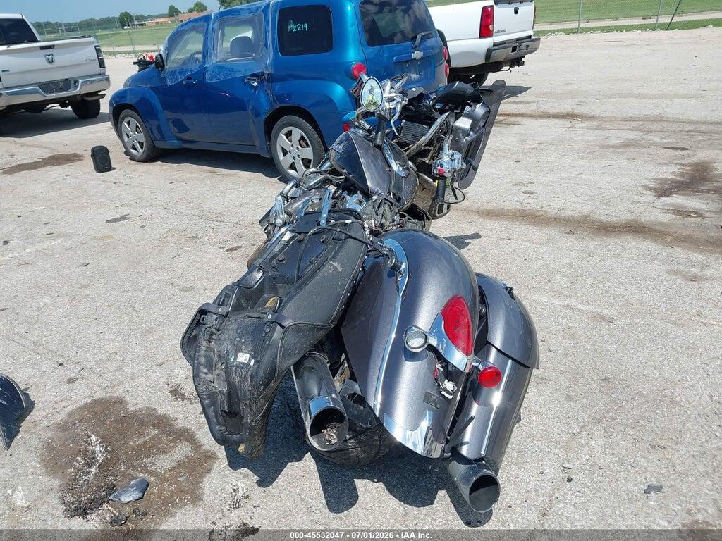 56KTRAAA9H3355866 2017 INDIAN MOTORCYCLE CO. ROADMASTER photo no. 6