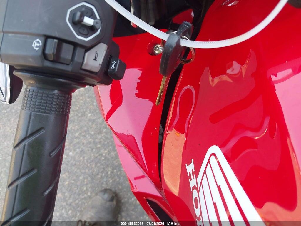 MLHPC7056S5100889 2025 HONDA CBR500 photo no. 11