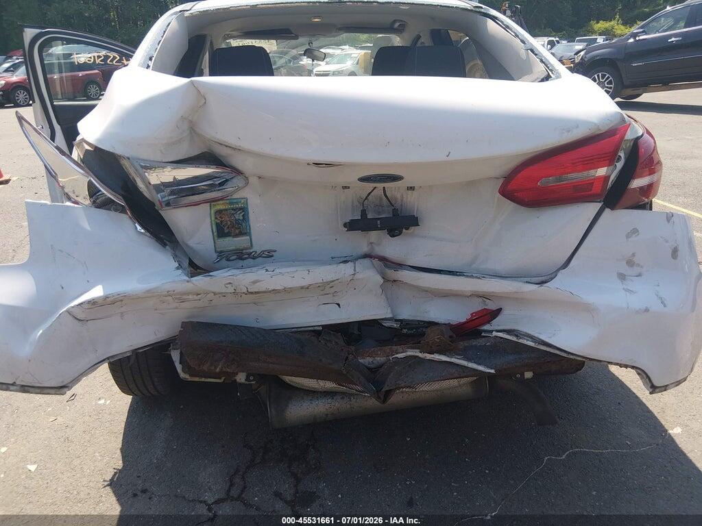 1FADP3E22HL240224 2017 FORD FOCUS photo no. 6