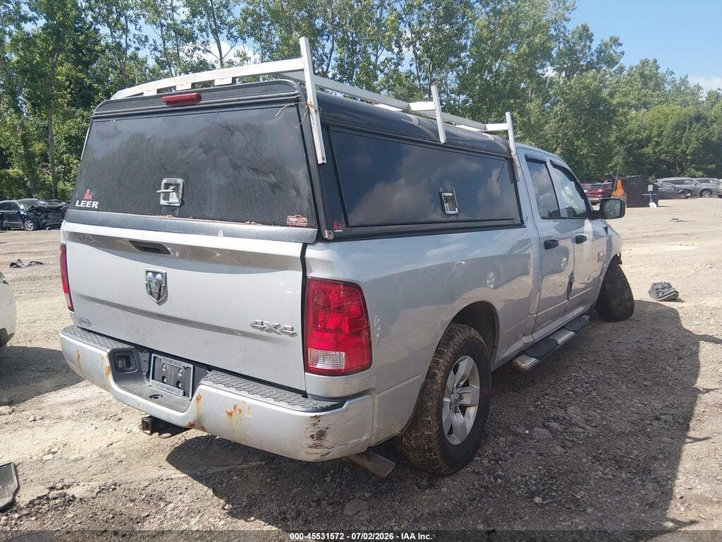 1C6RR7FG7JS327602 2018 RAM 1500 photo no. 4