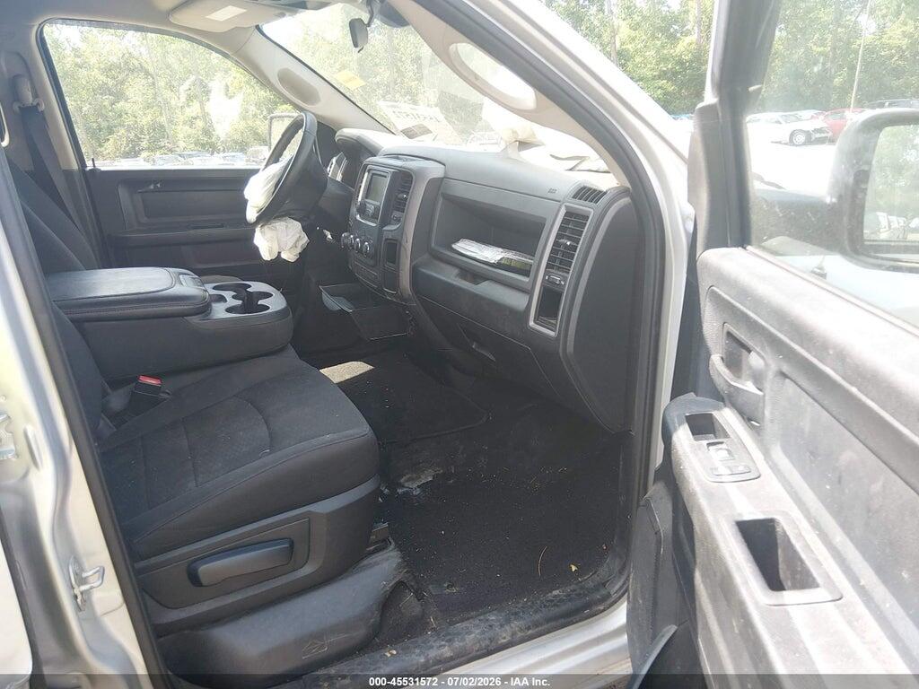 1C6RR7FG7JS327602 2018 RAM 1500 photo no. 5