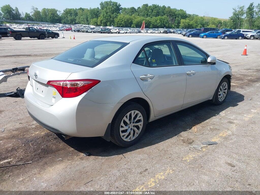 2T1BURHE7JC045588 2018 TOYOTA COROLLA photo no. 4