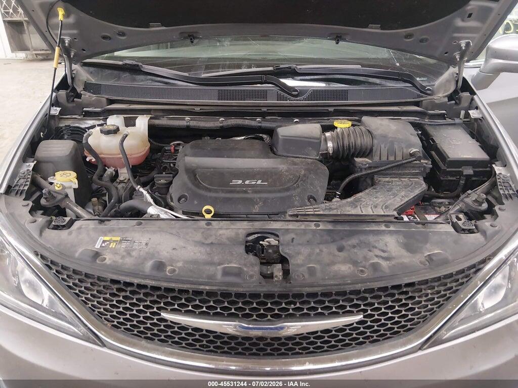 2C4RC1BG2HR528803 2017 CHRYSLER PACIFICA photo no. 10
