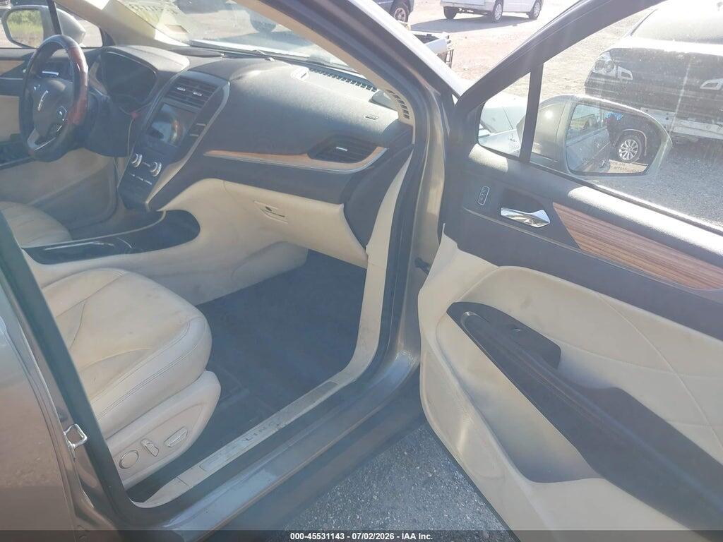 5LMCJ2C96GUJ26827 2016 LINCOLN MKC photo no. 5