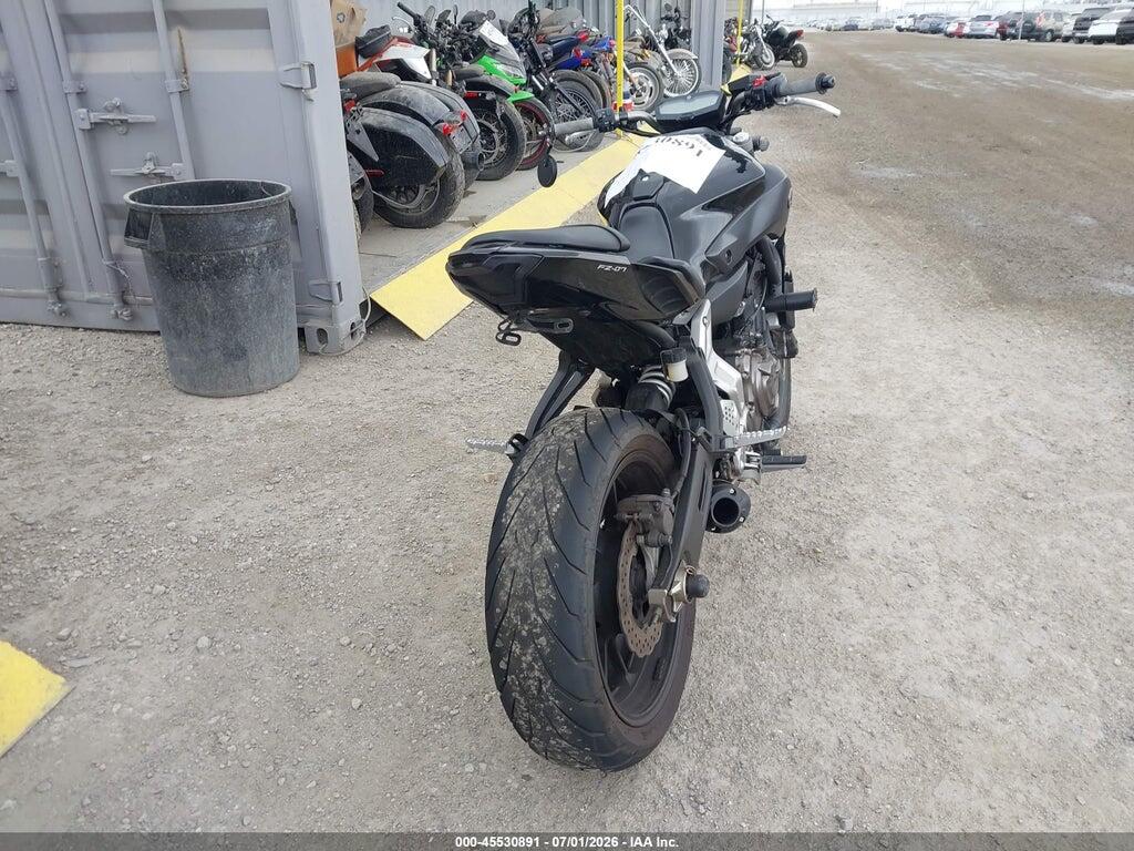 JYARM06E2GA010933 2016 YAMAHA FZ07 photo no. 4