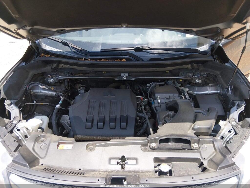JA4AT5AA1JZ068573 2018 MITSUBISHI ECLIPSE CROSS photo no. 10