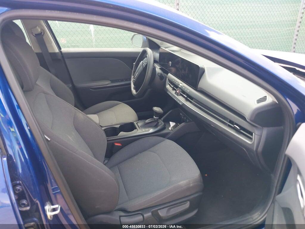 3KPFT4DE9SE032888 2025 KIA K4 photo no. 5