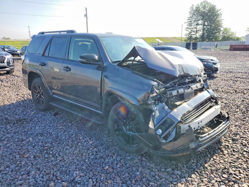 2021 TOYOTA 4RUNNER — Фото 4 из 14