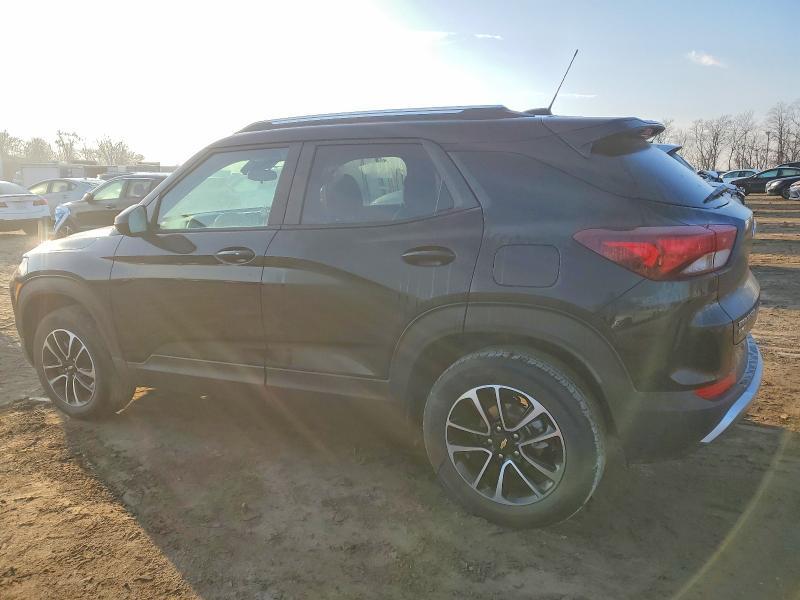 2025 CHEVROLET TRAILBLAZER LT AWD — Фото 2 из 13