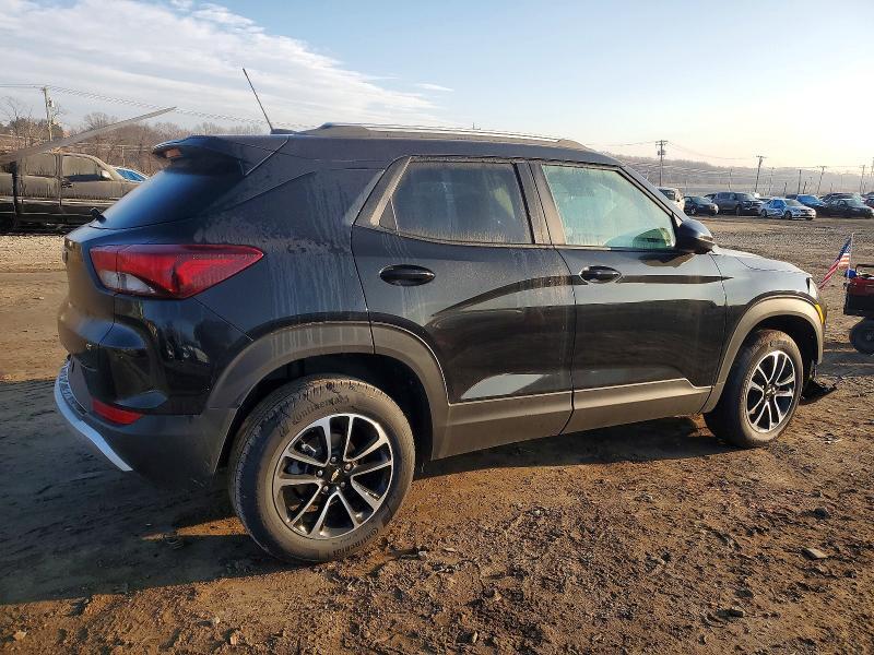 2025 CHEVROLET TRAILBLAZER LT AWD — Фото 3 из 13
