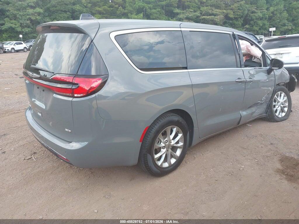 2C4RC3BG4PR585501 2023 CHRYSLER PACIFICA photo no. 4