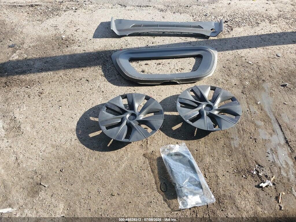 7SAYGDEDXSA371835 2025 TESLA MODEL Y photo no. 11