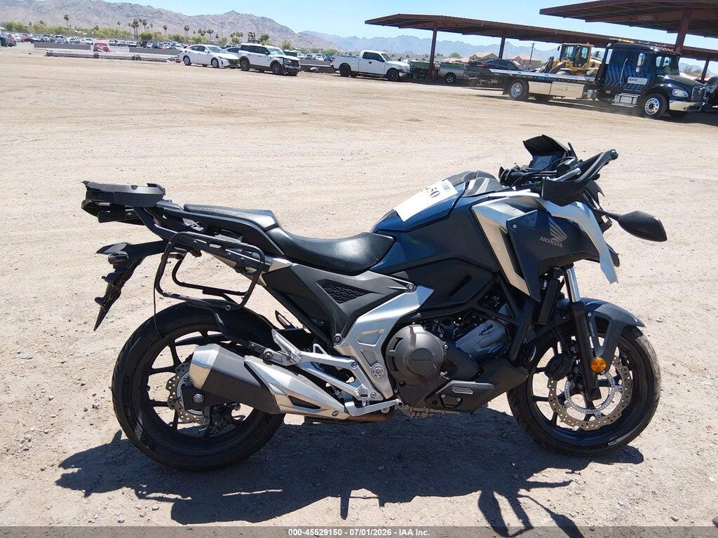 JH2RH0916PK200026 2023 HONDA NC750 photo no. 12