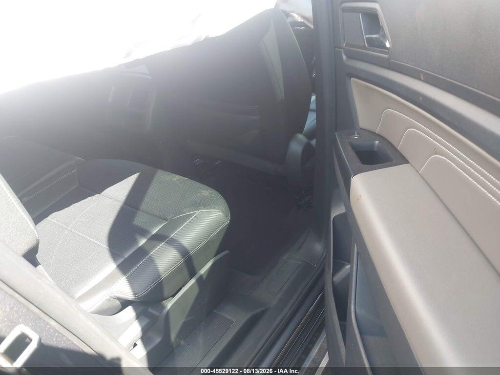 1V2JC2CA8MC211378 2021 VOLKSWAGEN ATLAS CROSS SPORT photo no. 8