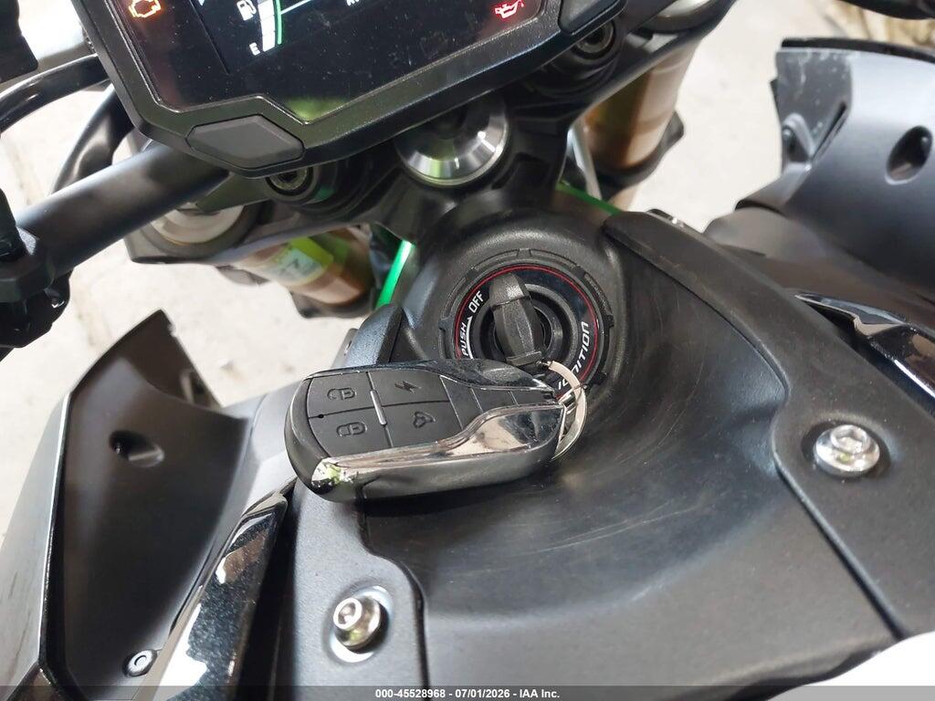 ML5ZRDM14RDA72104 2024 KAWASAKI ZR900 photo no. 11
