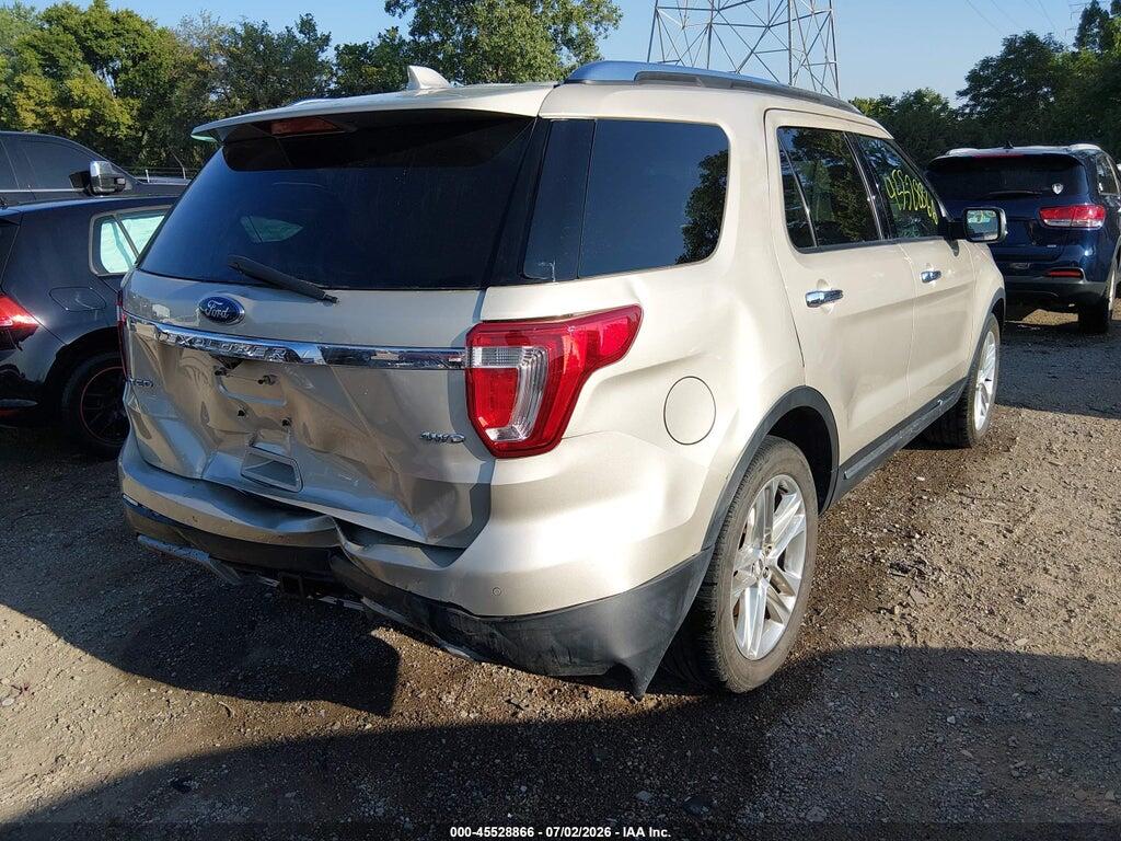 1FM5K8F89HGE35447 2017 FORD EXPLORER photo no. 4