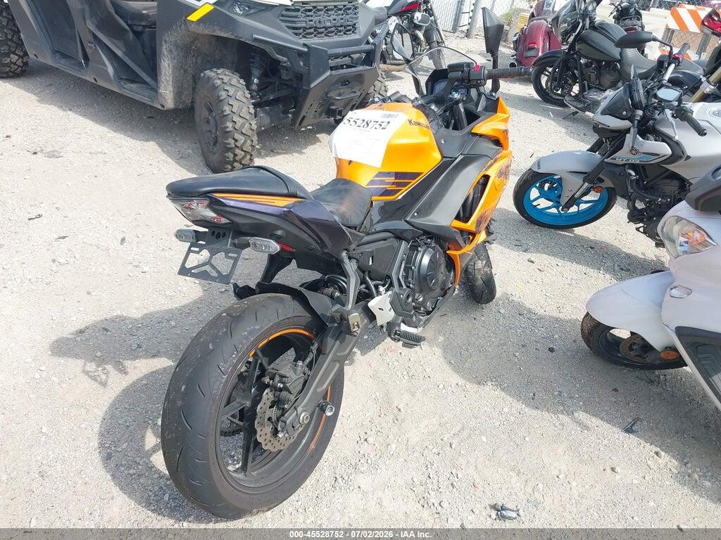 ML5EXEP12SDAF7317 2025 KAWASAKI EX650 photo no. 4