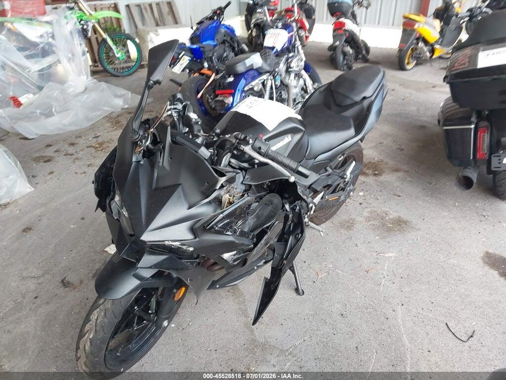 ML5EXGH13TDA74742 2026 KAWASAKI EX500 photo no. 2