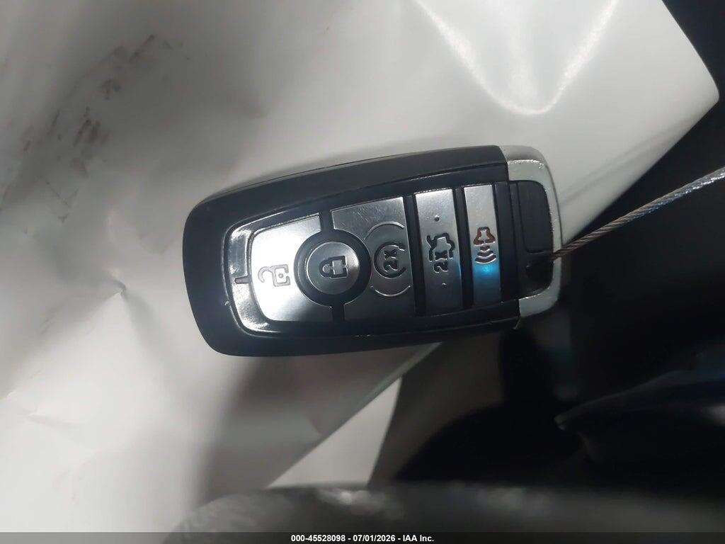 2FMPK3K96HBB58077 2017 FORD EDGE photo no. 11