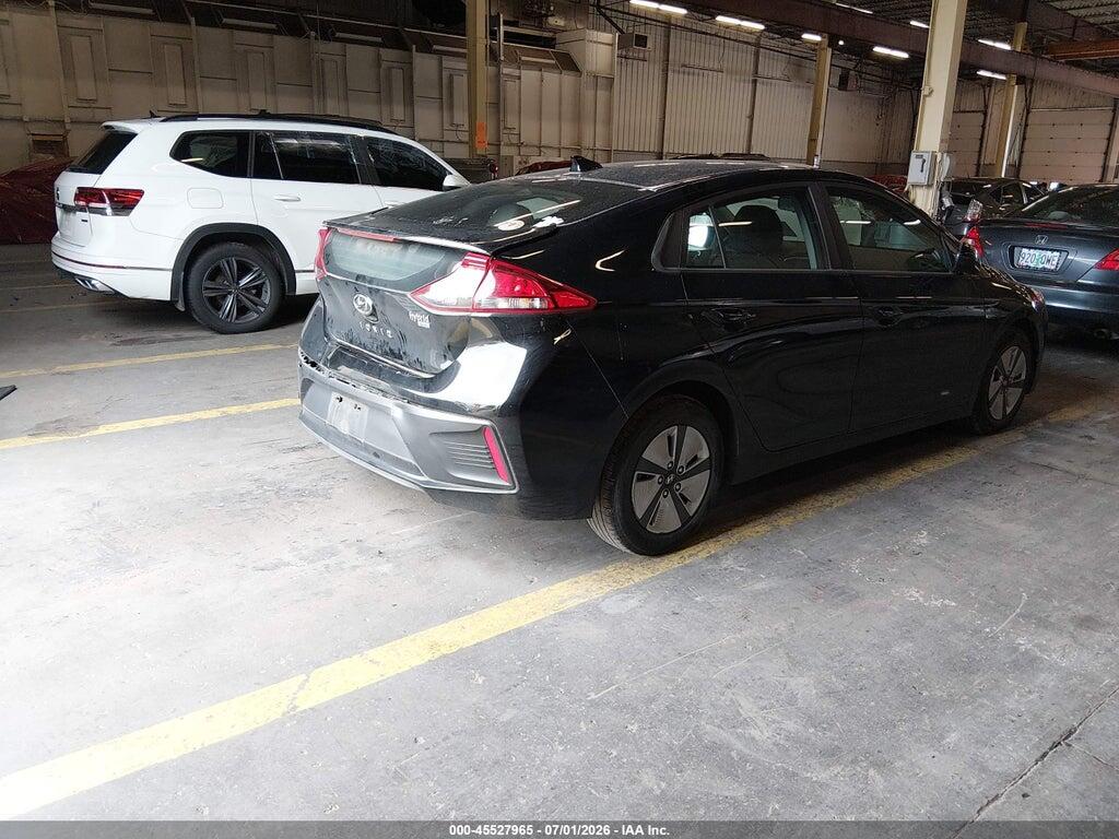 KMHC65LC4HU022419 2017 HYUNDAI IONIQ HYBRID photo no. 4
