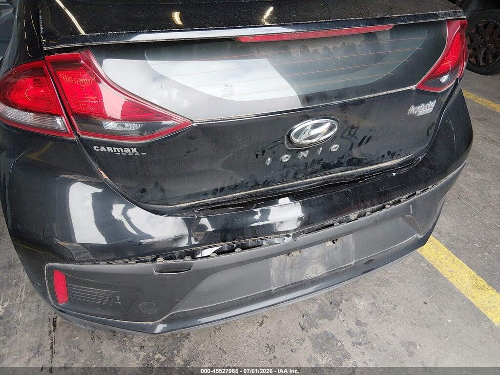 KMHC65LC4HU022419 2017 HYUNDAI IONIQ HYBRID photo no. 6