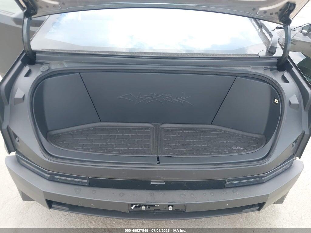7G2CEHED6TA093597 2026 TESLA CYBERTRUCK photo no. 10