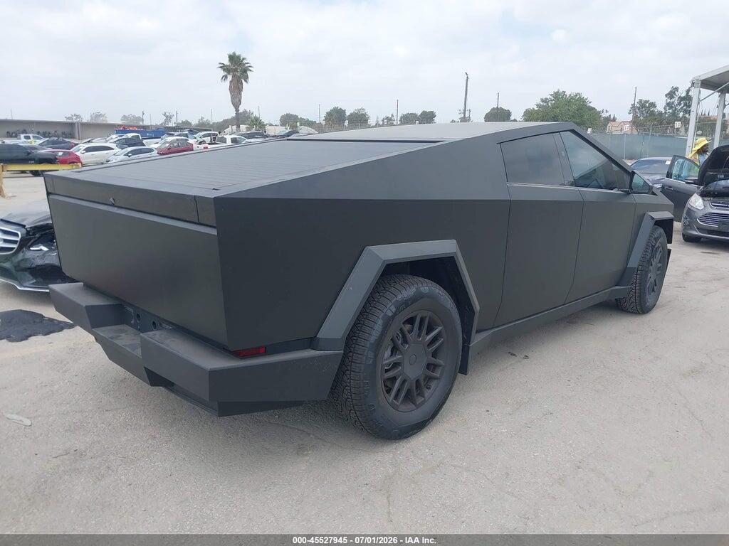 7G2CEHED6TA093597 2026 TESLA CYBERTRUCK photo no. 4