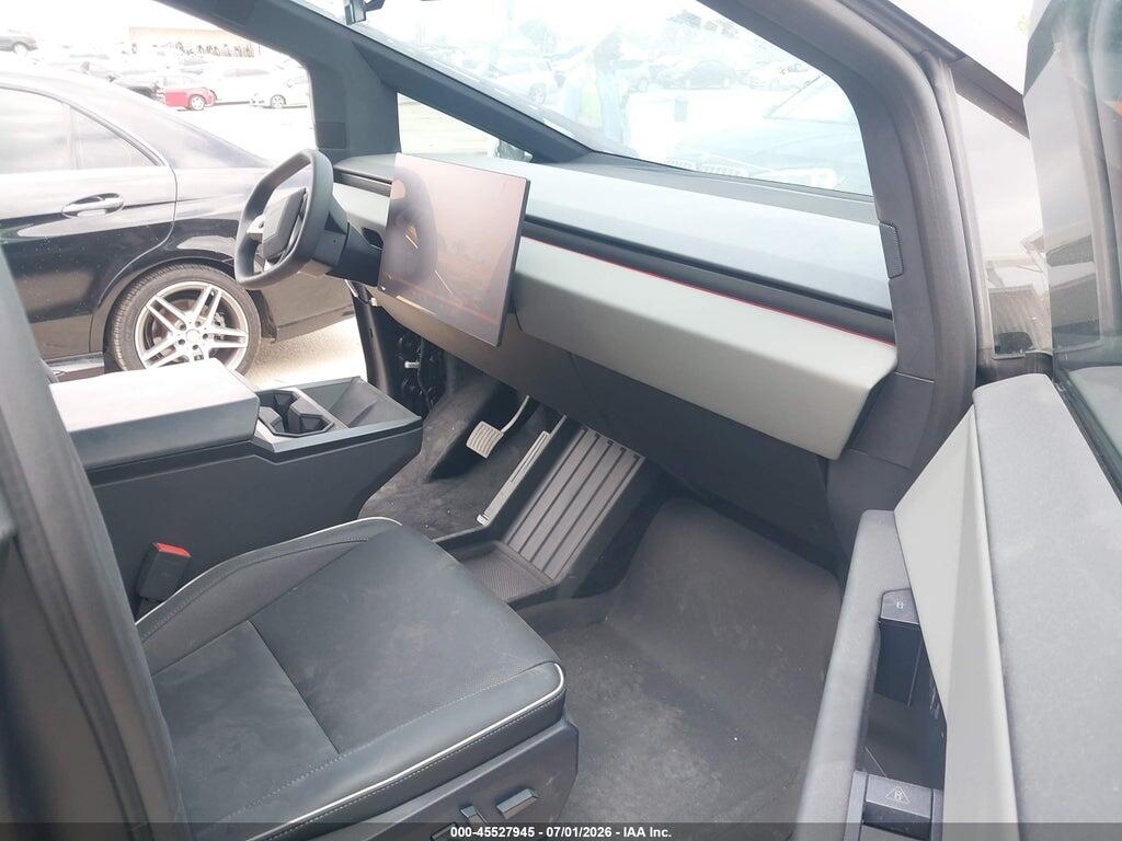 7G2CEHED6TA093597 2026 TESLA CYBERTRUCK photo no. 5