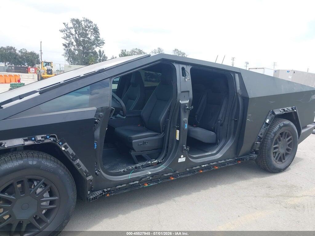 7G2CEHED6TA093597 2026 TESLA CYBERTRUCK photo no. 6