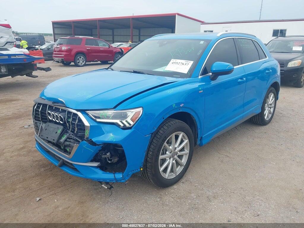 WA1EECF34L1030069 2020 AUDI Q3 photo no. 2
